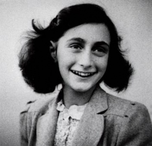 Unha imaxe de Anna Frank sorrinte