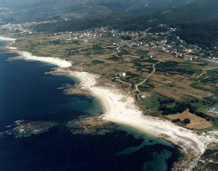 Vista aérea da praia do Mar de Lira