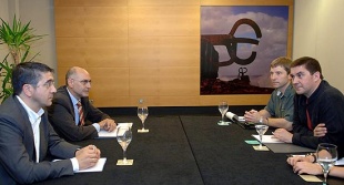 Reunión entre membros de Batasuna e do PSOE en 2006