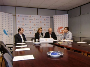 Durante a presentación da selección, de esquerda a dereita, Diego Ocampo, Marta Souto e Francisco Martín