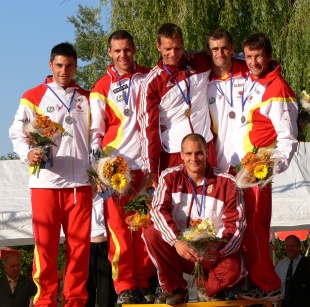 Os selecciónados polo equipo estatal que conseguiron medalla (Entre eles Graña e Ferro, á esquerda)