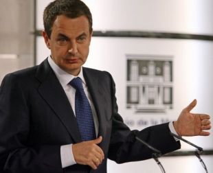 Sarkozy, Merkel e Zapatero anunciando as medidas tomadas polos seus respectivos gobernos para paliar a cirse
