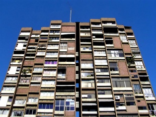 Estímase que hai un millón de pisos baleiros no Estado Español / Flicrk; El Tecnorrante