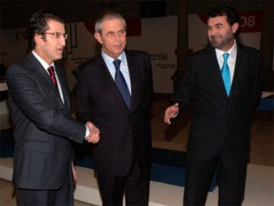 Os tres candidatos no debate desenvolvido con motivo das eleccións españolas, en 2007