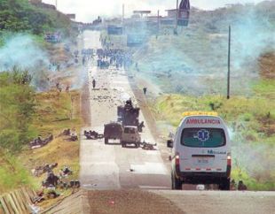 Unha imaxe da estrada de Bagua, despois dos enfrontamentos