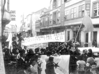 Manifestación en Carballo hai 30 anos