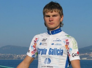 Vorganov, o ciclista do KGZ que xunto a Herrero conseguiu meterse na fuxida da 16ª etapa