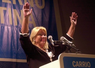 Elisa Carrió en campaña