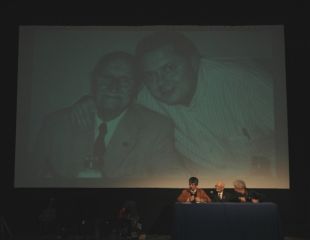 Xan Leira, Pousa Antelo e David Otero durante a presentación do acto (clic para ampliar)