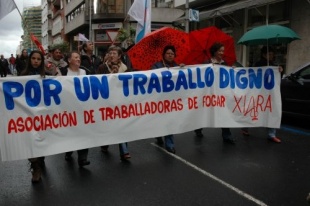 A asociación Xiara, na manifestación do 1 de marzo, ao seu paso polo San Pedro de Mezonzo